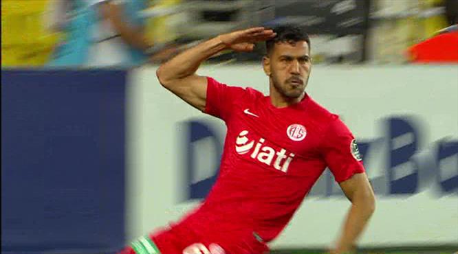 Kadıköy'de şok anı! İşte Antalyaspor'a galibiyeti getiren gol...