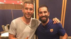 Arda Turan ve Podolski bir arada!