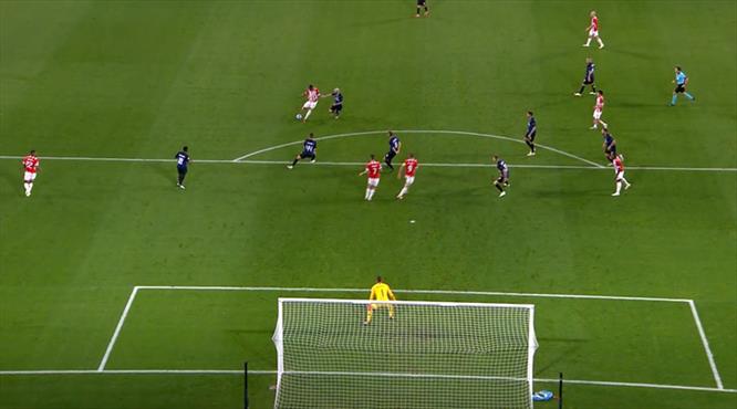 PSV'den gözlerin pasını silen gol!