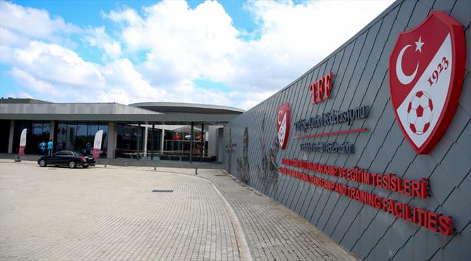 Türk futbolu için tarihi anlaşma imzalandı