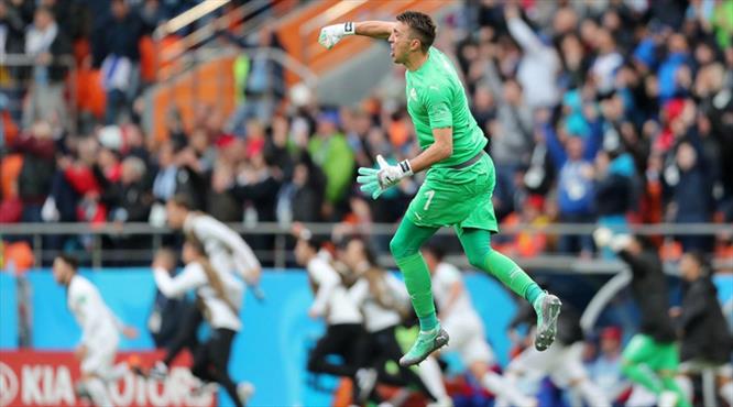 Muslera Dünya Kupası'nda tarihe geçecek