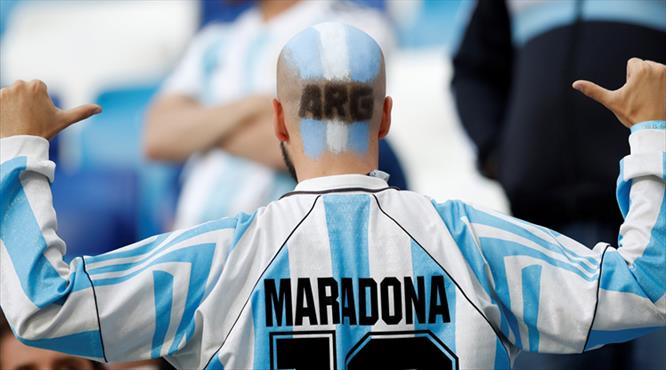 Maradona hayranlığı bunu da yaptırdı (GALERİ)