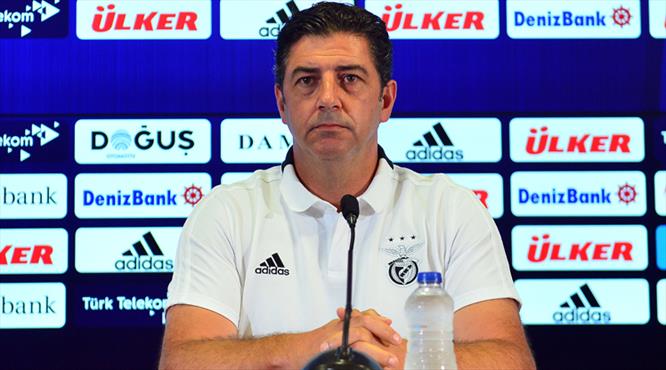 Benfica Rui Vitoria'yı gönderdi