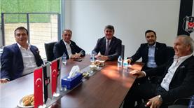 Beşiktaş'ta başkan adayları buluştu