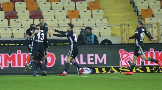 Baskı golü getirdi! Kilidi Atiba açtı!