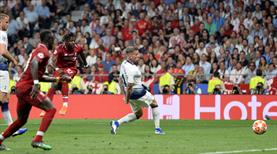 Liverpool bu golle kupaya sarıldı