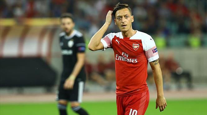 Unai Emery'den Mesut Özil açıklaması