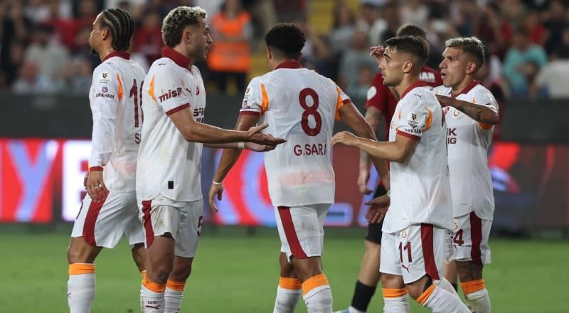 • Açılış haftası maçını deplasmanda oynadığı son dört Süper Lig sezonuna da (2025/26, 2023/24, 2022/23 & 2021/22) gol yemeden başlayan Galatasaray (3G 1B), kulüp tarihinin bu şekildeki en uzun gole kapama serisini devam ettirdi. • Açılış haftası maçını deplasmanda oynadığı son dört Süper Lig sezonuna da (2025/26, 2023/24, 2022/23 & 2021/22) gol yemeden başlayan Galatasaray (3G 1B), kulüp tarihinin bu şekildeki en uzun gole kapama serisini devam ettirdi.