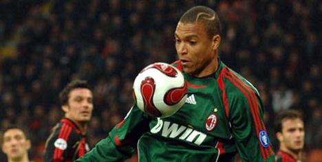 Dida'ya Berlusconi desteği