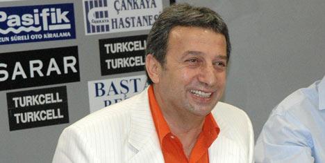 Gençler'den kınama ve kutlama