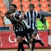 Paşa paşa geliyor