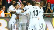 Necip Uysal'dan tarihi gol!