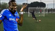 Sakin olun! Drogba yeni bir şey deniyor...