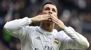 Ronaldo, futbolu Real Madrid'de bırakmak istiyor