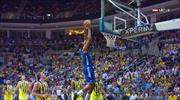 Derrick Brown'dan muhteşem smaç!