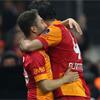 Galatasaray, Sabri Sarıoğlu ve Hamit Altıntop ile uzattı!