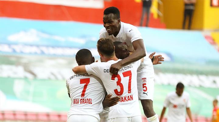 Sivasspor 11 yıl sonra Avrupa arenasında