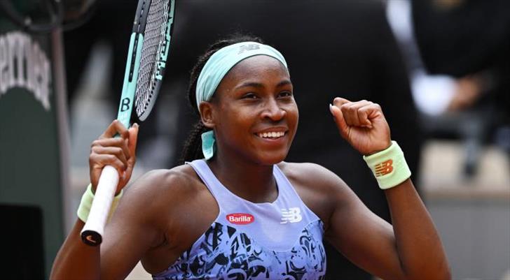 Gauff yarı final biletini aldı