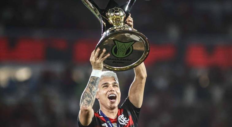 Flamengo rakip tanımıyor! Bu sezon 6. kupa