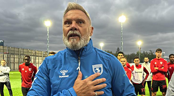 Thorsten Fink'ten taraftara: "Bu genç takımın size ihtiyacı var"