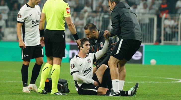 Beşiktaş'tan sakatlık açıklaması! 1.5 ay yok