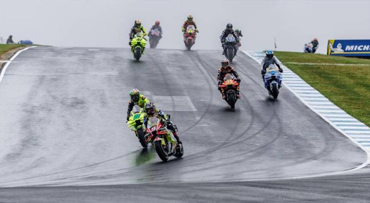 MotoGP Avustralya Grand Prix'sine yağmur engeli!