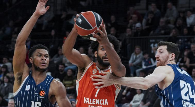 Anadolu Efes, seriyi Valencia karşısında bozdu! 9 maçın ardından...