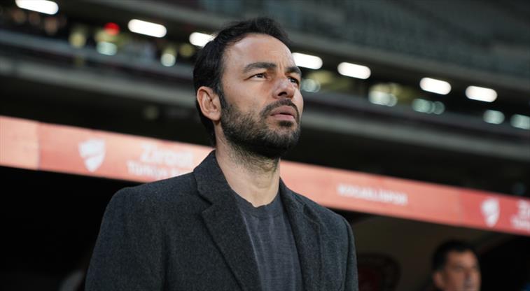Selçuk İnan müjdeyi verdi: Kocaelispor'da transferler çok yakın!