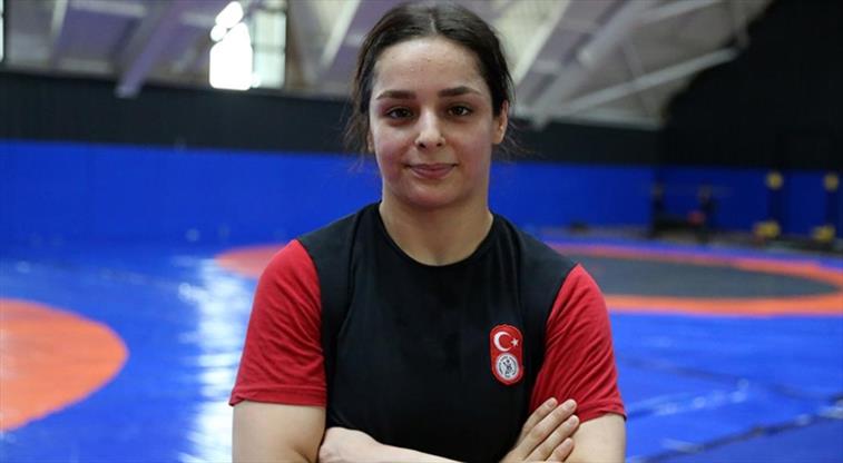 Milli güreşçi Tuba Demir Avrupa 3'üncüsü oldu