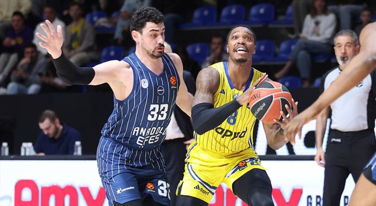 Anadolu Efes, EuroLeague'de 25. mağlubiyetini aldı!