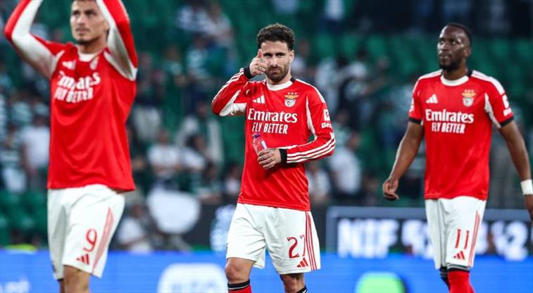 Jose Mourinho'nun yüzünü Rafa Silva güldürdü! Dev maça damga vurdu
