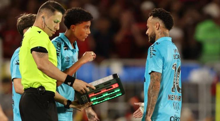 Neymar'dan şoke eden hareket! Takım arkadaşına tokat attı