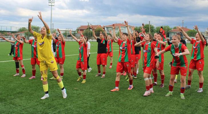 Lider Lüleburgaz Yıldız Spor'dan 5 gollü galibiyet