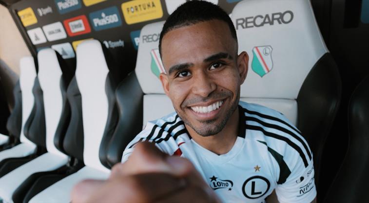 Bursaspor yeni transferini resmen duyurdu