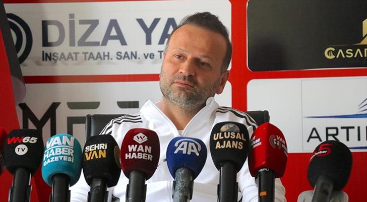 Osman Zeki Korkmaz ile yollar ayrıldı