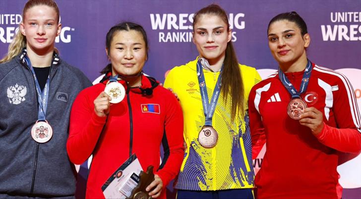 Nesrin Baş ve Tuba Demir'den bronz madalya