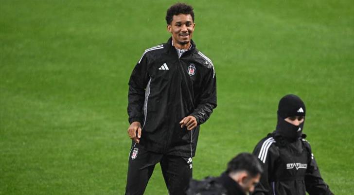 Beşiktaşlı futbolcu Felix Uduokhai'nin mutlu günü!