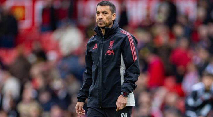 Giovanni van Bronckhorst ile yollar ayrıldı!
