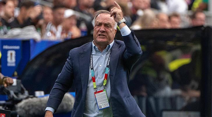 Advocaat: "Bu sonuç utanç verici değil"