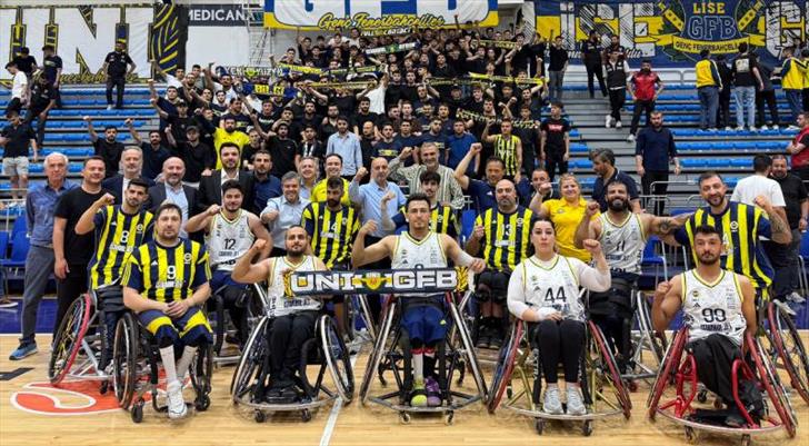 Fenerbahçe İstanbul Jet şampiyonluk yarışında avantajı yakaladı