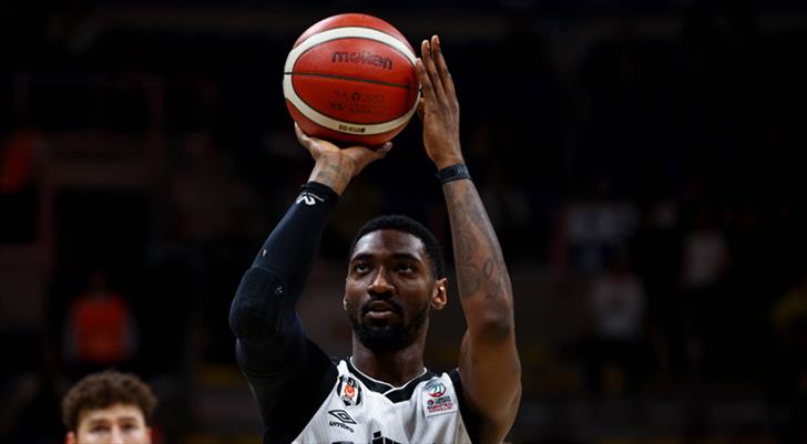 Beşiktaş'ta ayrılık resmen açıklandı!