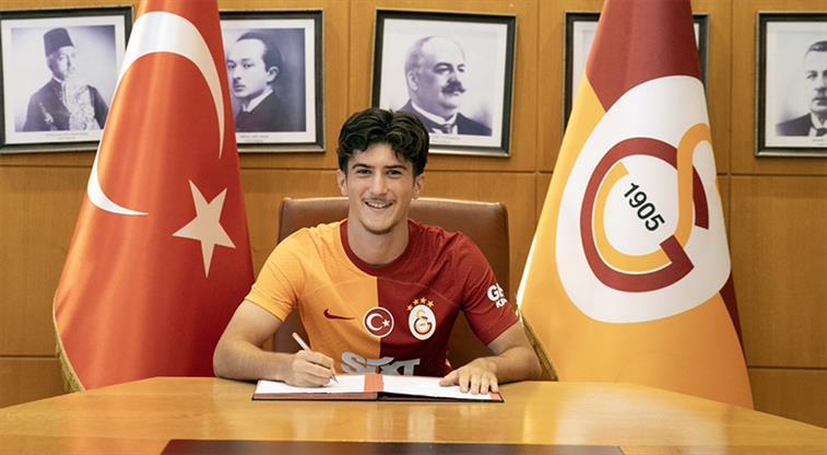 Galatasaray'dan ayrıldı, 3. lig takımıyla imzaladı!