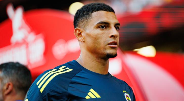 Fenerbahçe'den Diego Carlos açıklaması!