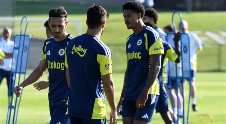 Fenerbahçe, Avusturya'daki ilk idmanını gerçekleştirdi