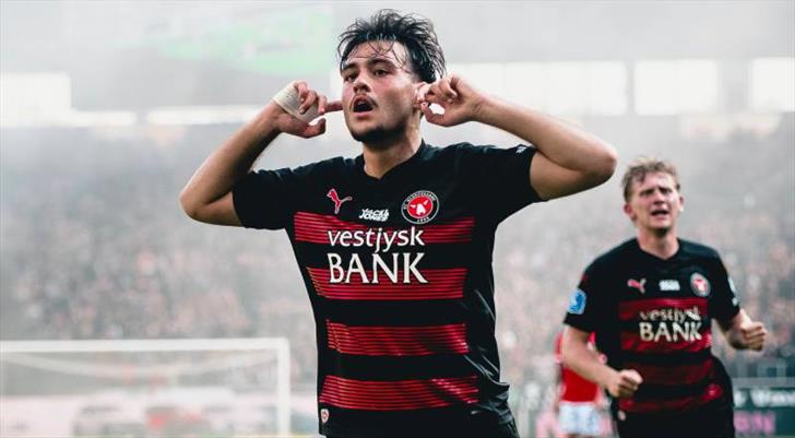 Yıldız futbolcu, Trabzonspor için geliyor! Transferde mutlu son