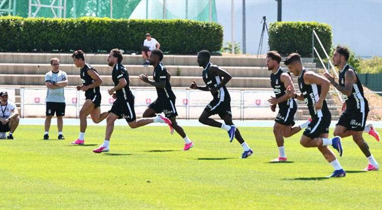 Beşiktaş'ta yeni sezon hazırlıkları sürüyor