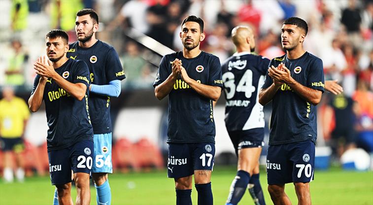 Beşiktaş'tan sürpriz transfer hamlesi! Fenerbahçeli isme kanca...