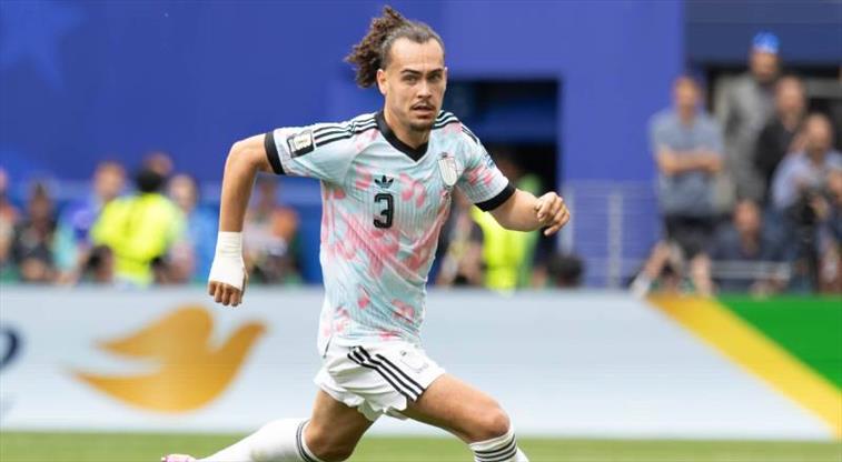 Flaş gelişme! Galatasaray ve Beşiktaş transferde karşı karşıya