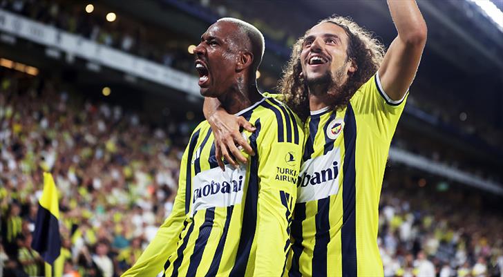 Fenerbahçe, Anderson Talisca'yla avantajı kaptı