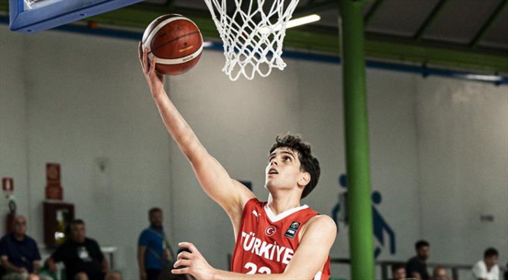 18 Yaş Altı Milli Basketbol Takımı, Sırbistan'ı devirdi!